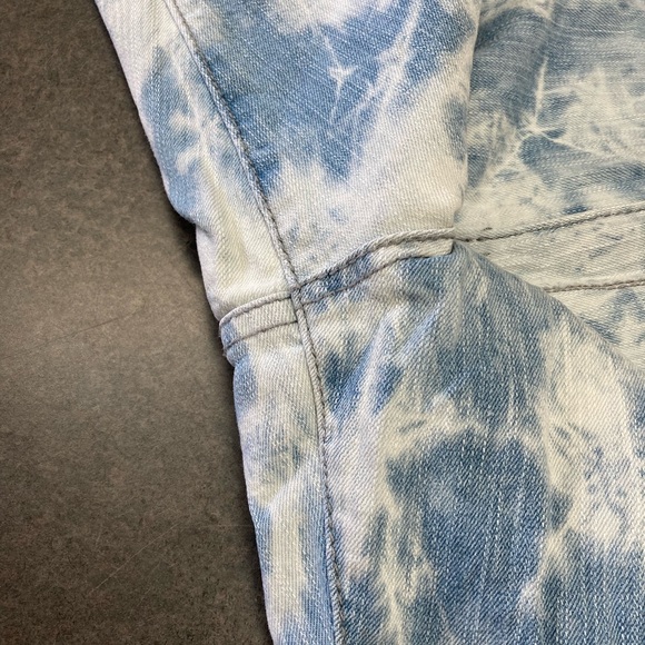 Lane Bryant Size 24 Acid Wash Jean Capris - Inseam 20 inches - Picture 8 of 9